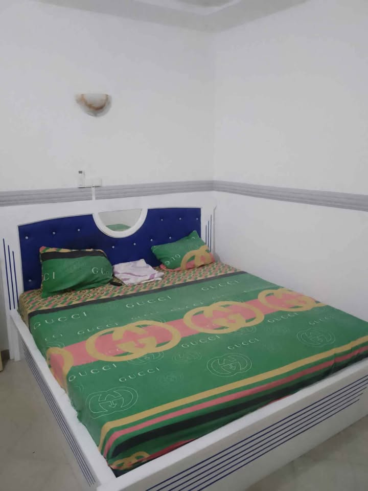 Appartement meublé de deux chambres salon à Akogbato — photo 7