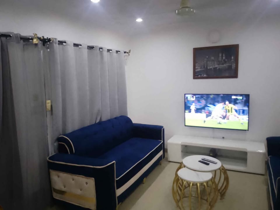 Appartement meublé de deux chambres salon à Akogbato — photo 2
