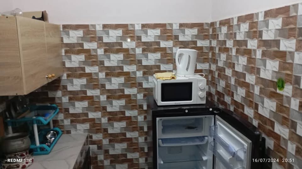Une chambre salon meuble a togbin plage — photo 2