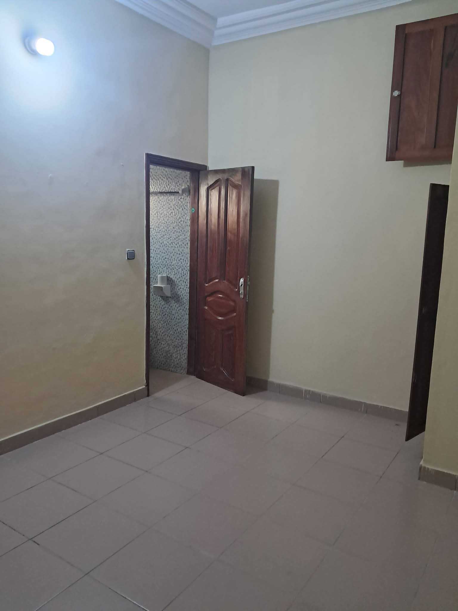Appartement à louer à Calavi — photo 2